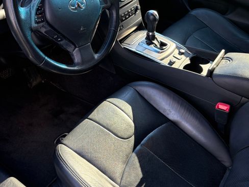 Used 2010 INFINITI G37 x Sedan w/ Premium Pkg image 15
