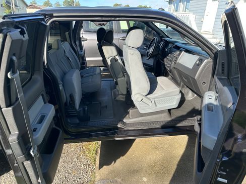 Used 2014 Ford F150 STX w/ Equipment Group 201A Mid image 10