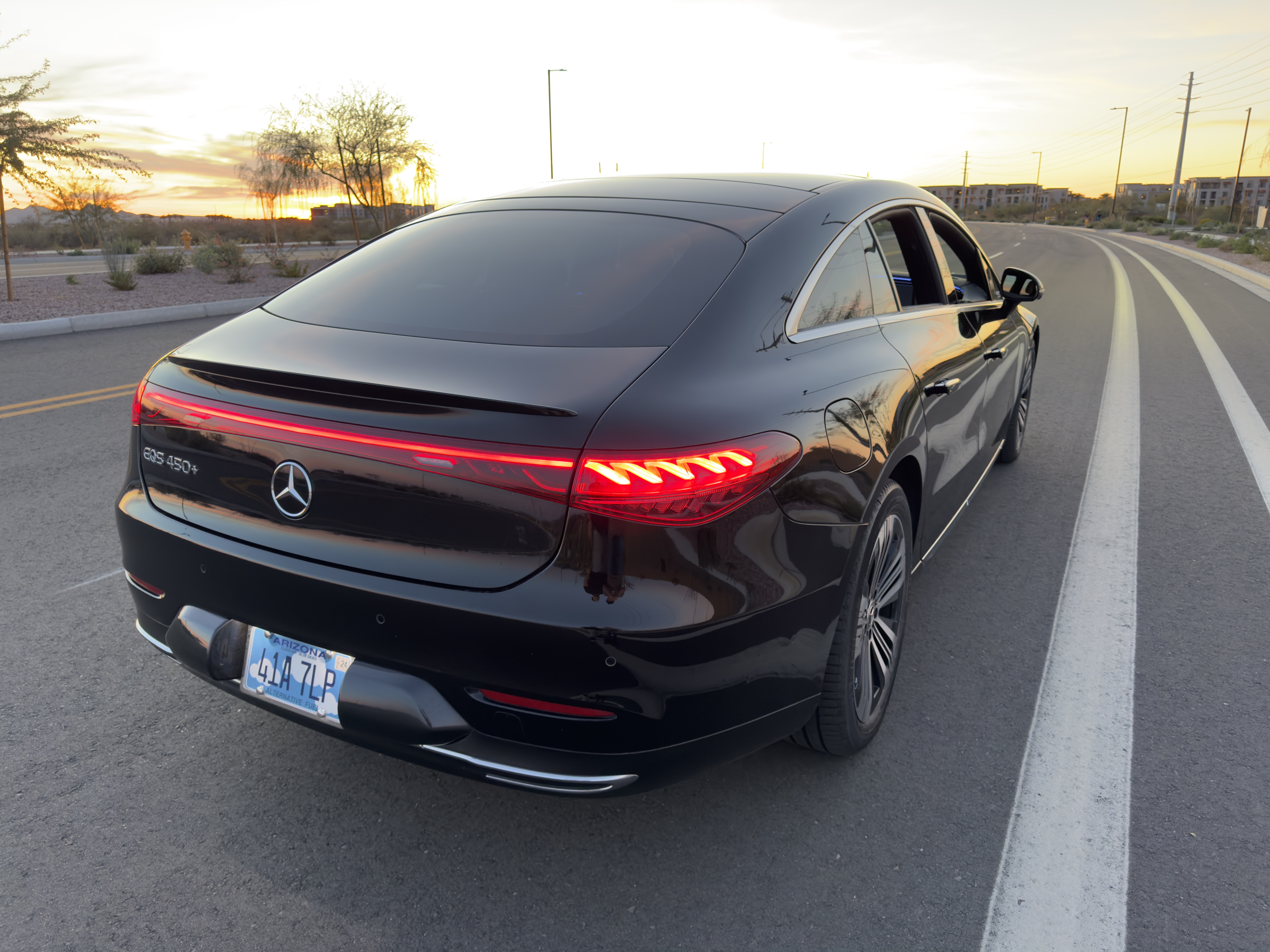 Used 2022 Mercedes-Benz EQS 450+ Sedan image 2