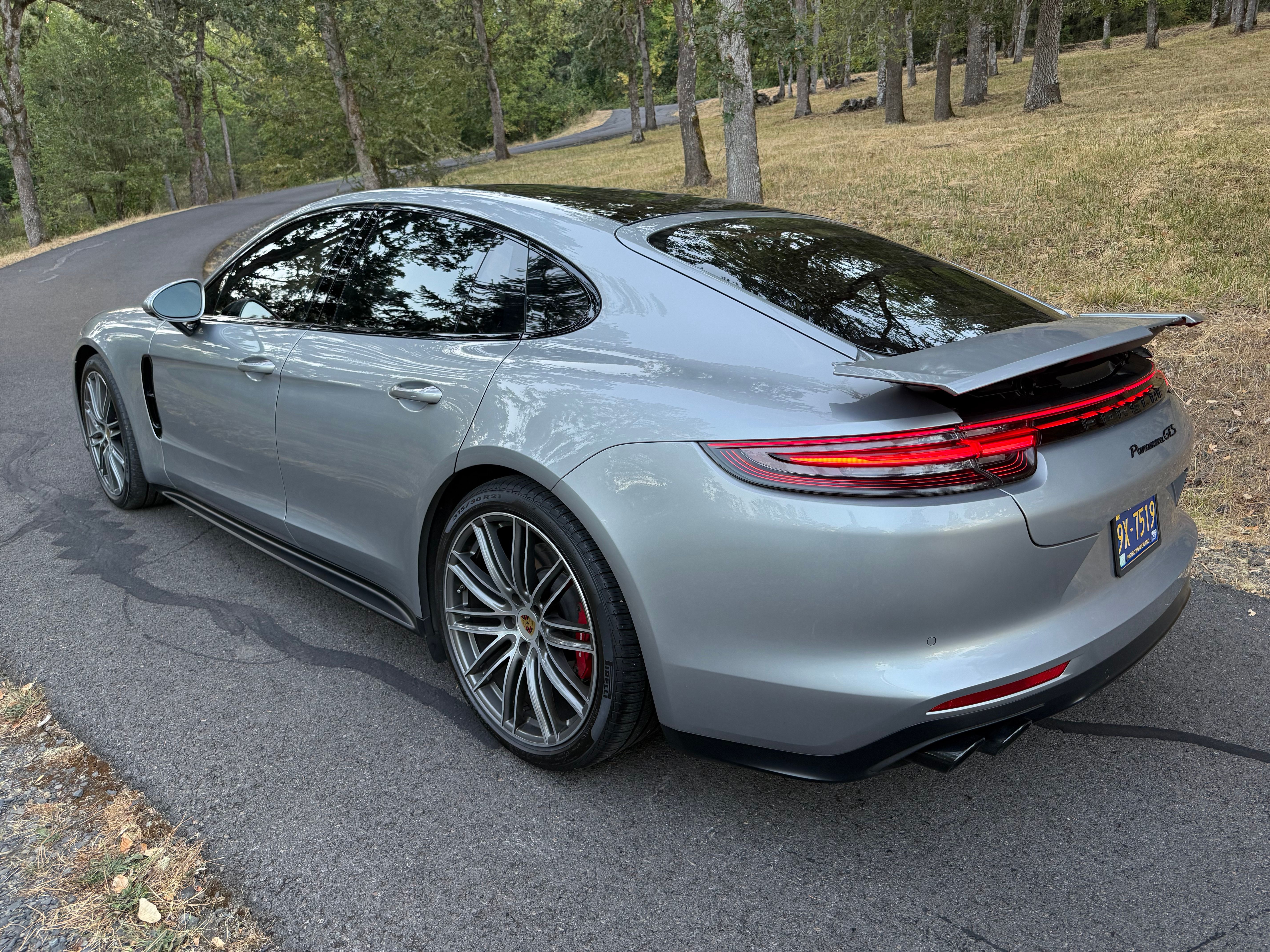 Used 2019 Porsche Panamera GTS AWD/4WD image 10