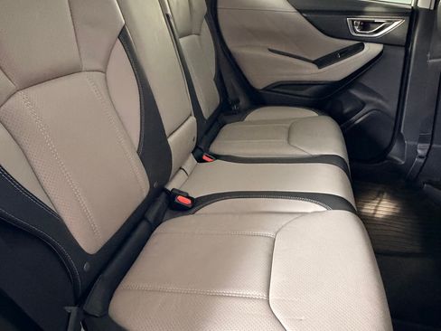 Used 2020 Subaru Forester Limited image 12