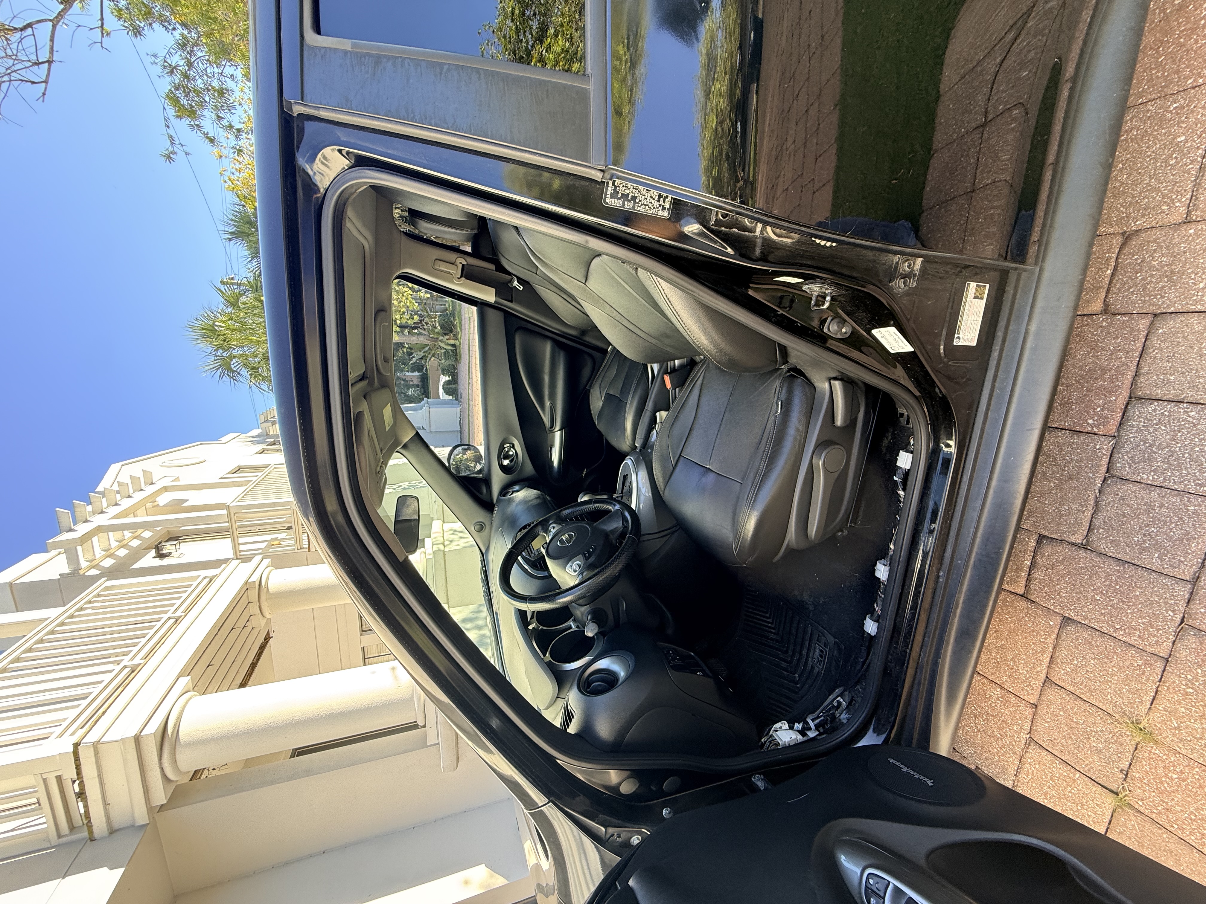 Used 2013 Nissan Juke SV FWD image 11