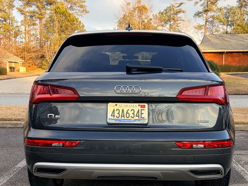 Used 2020 Audi Q5 2.0T Premium Plus w/ Premium Plus Package AWD/4WD image 5