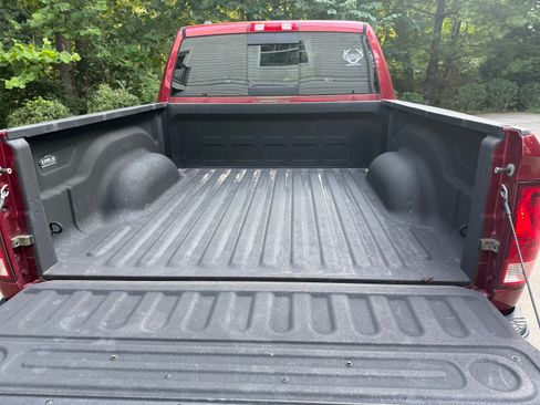 Used 2014 RAM 1500 Classic SLT AWD/4WD image 9