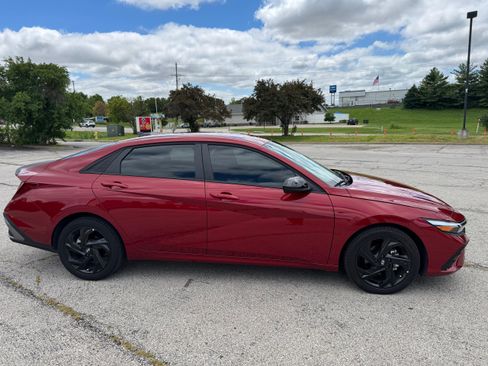 Used 2026 Hyundai Elantra Sport FWD image 20