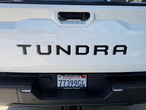 Used 2024 Toyota Tundra Limited AWD/4WD image 9