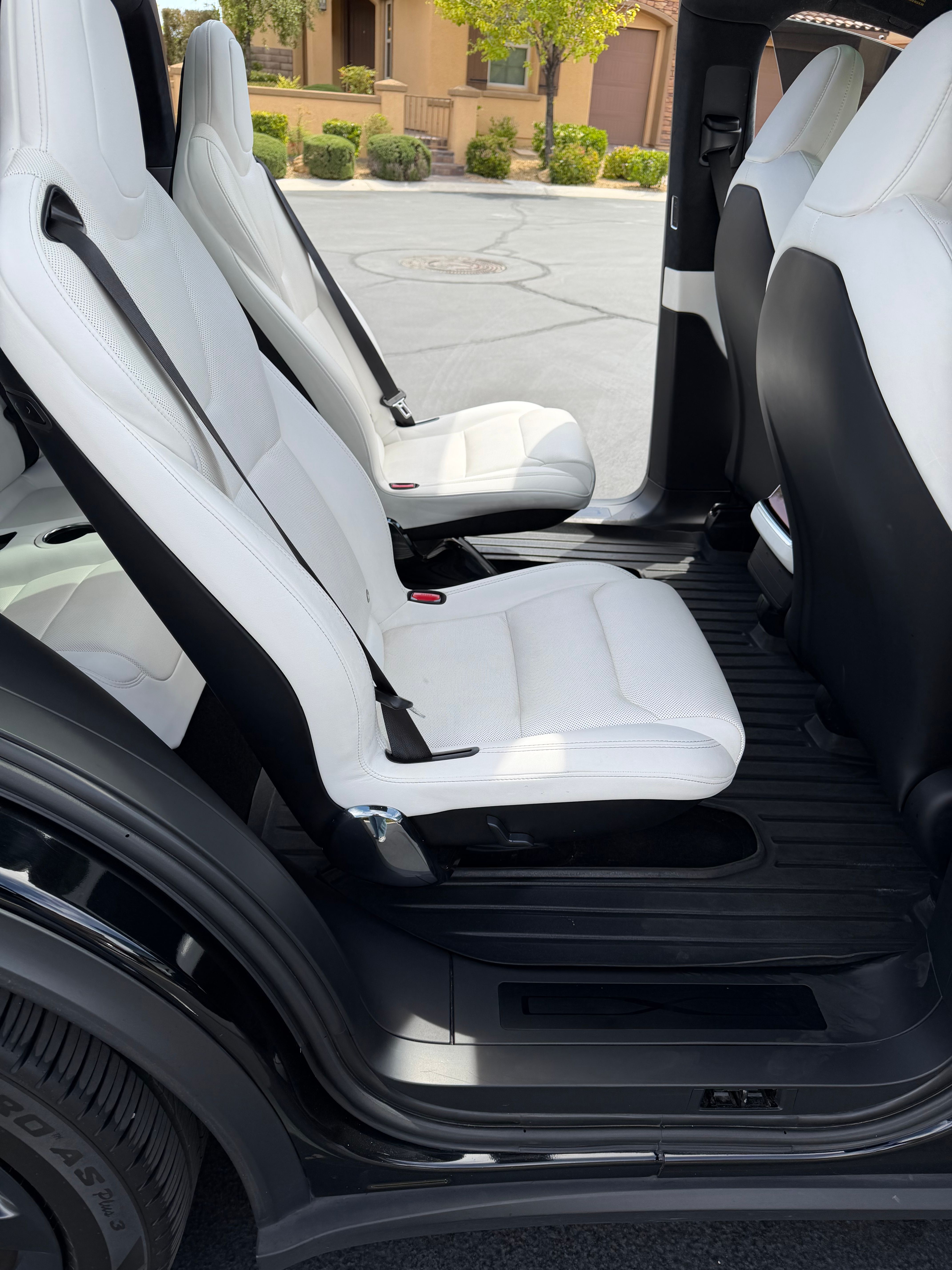 Used 2022 Tesla Model X AWD/4WD image 6