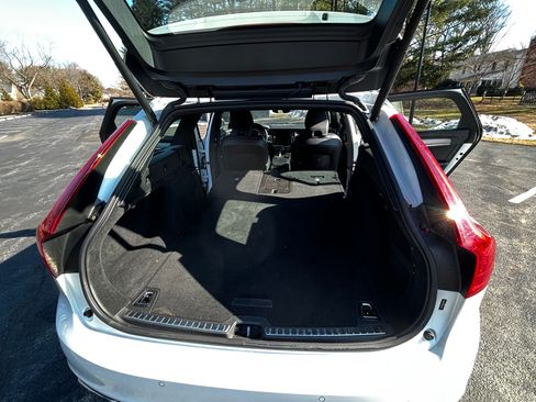 Used 2019 Volvo V90 T6 R-Design w/ Advanced Package image 20