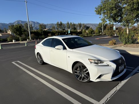 Used 2014 Lexus IS 350 image 2