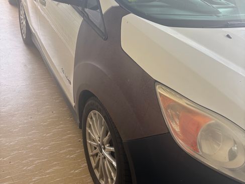 Used 2013 Ford C-MAX SE FWD image 15