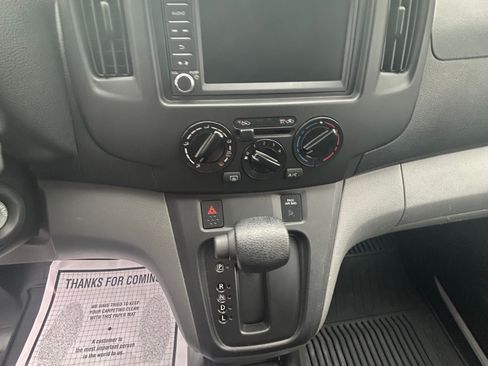 Used 2020 Nissan NV200 S w/ Sliding Glass Door Package image 10