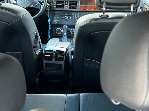 Used 2010 Mercedes-Benz GLK 350 2WD image 15