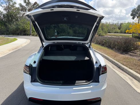 Used 2024 Tesla Model S Plaid image 26