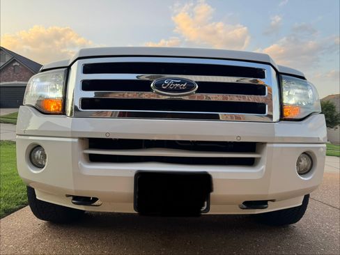 Used 2014 Ford Expedition Limited w/ Equipment Group 301A AWD/4WD image 5