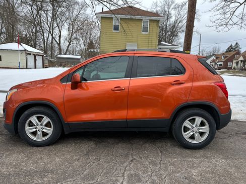 Used 2015 Chevrolet Trax LT image 1