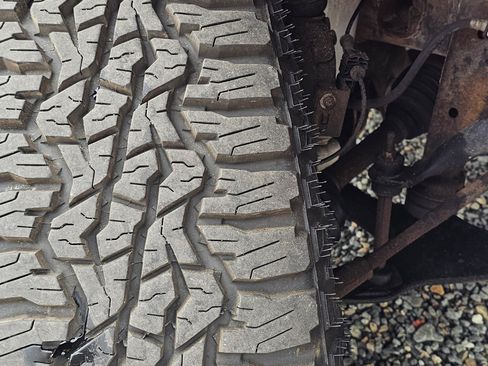 Used 2018 Chevrolet Silverado 2500 LT image 14
