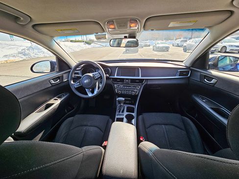 Used 2019 Kia Optima LX image 8