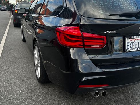 Used 2017 BMW 330i xDrive Wagon AWD/4WD image 27