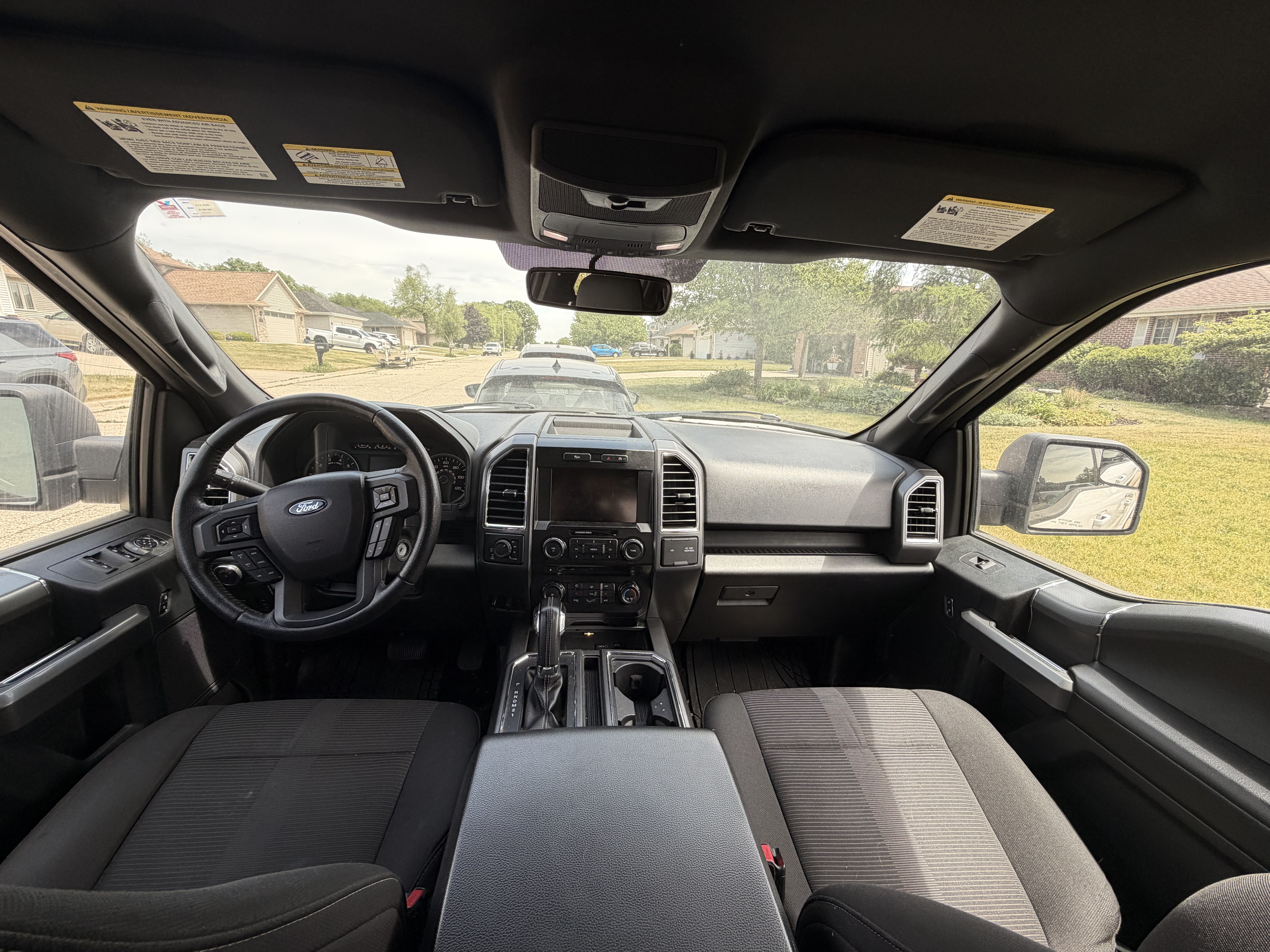 Used 2015 Ford F150 XLT w/ Equipment Group 302A Luxury AWD/4WD image 5