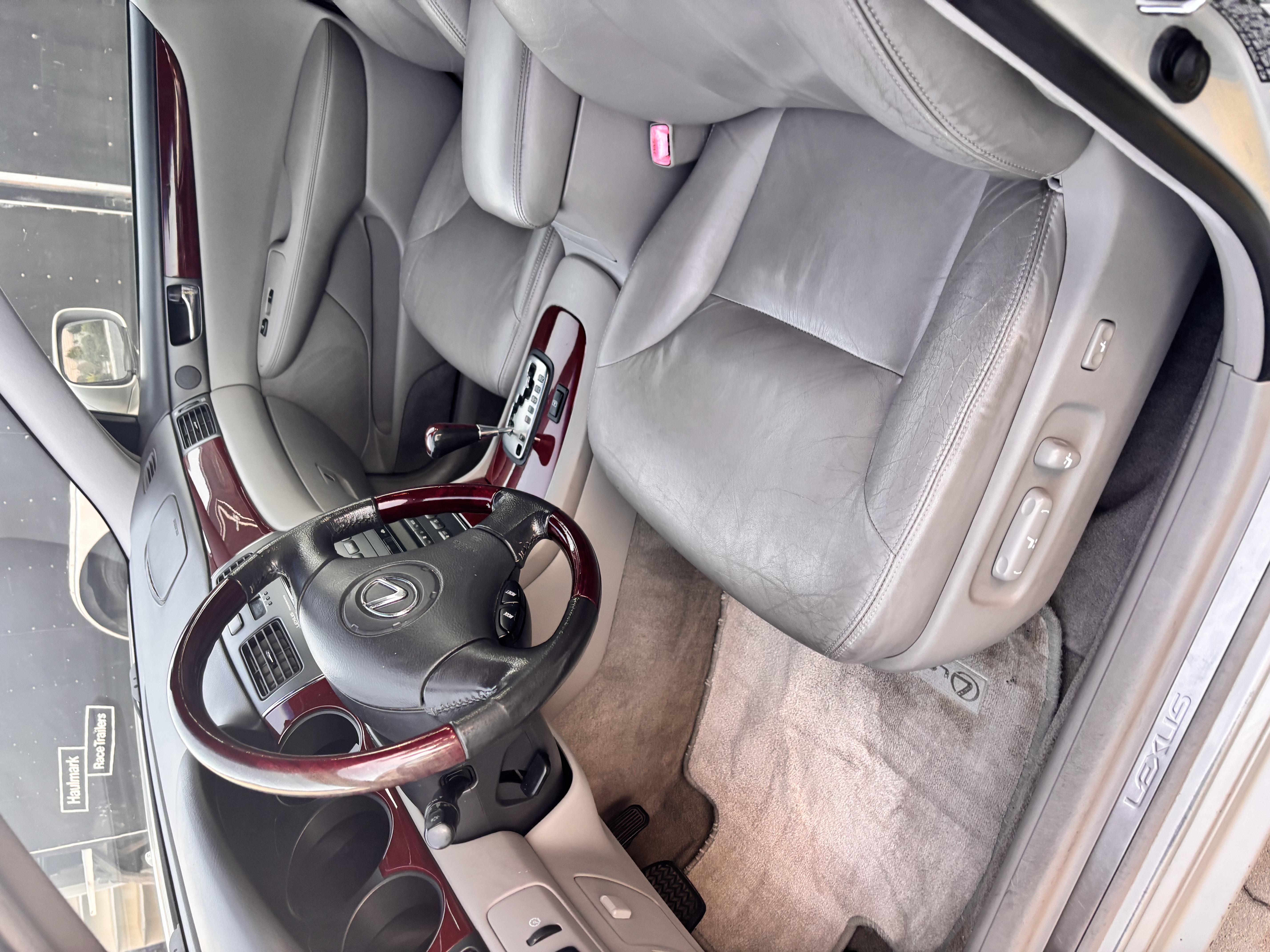 Used 2004 Lexus ES 330 FWD image 10