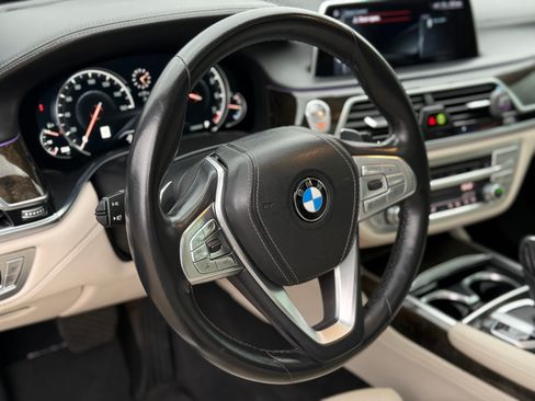 Used 2016 BMW 750i 750i Sedan 4D image 22