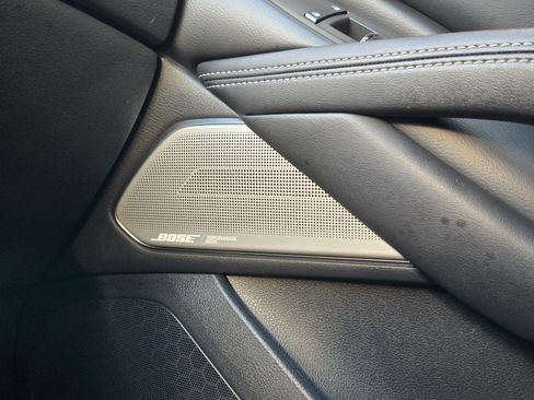 Used 2019 INFINITI Q60 3.0t Luxe w/ Essential Package image 8