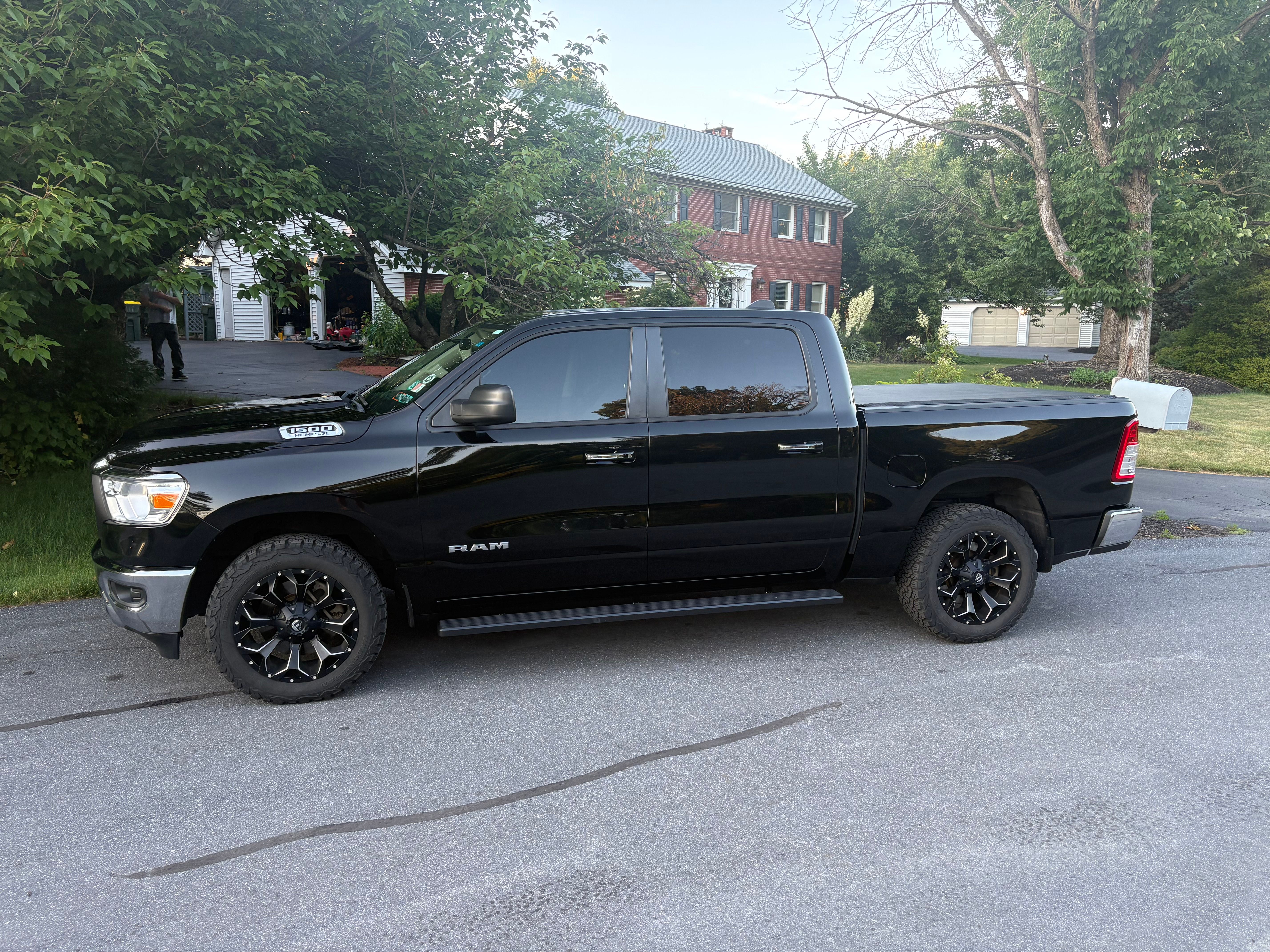 Used 2019 RAM 1500 Big Horn AWD/4WD image 2