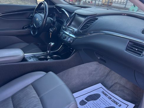 Used 2016 Chevrolet Impala LT image 17