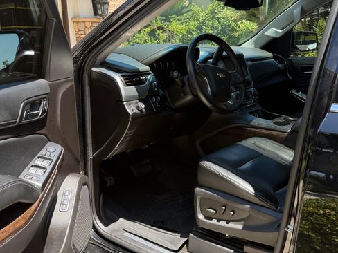 Used 2016 Chevrolet Tahoe LT RWD image 11