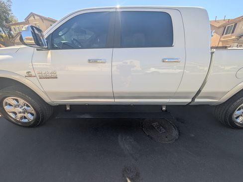 Used 2015 RAM 2500 Laramie image 9