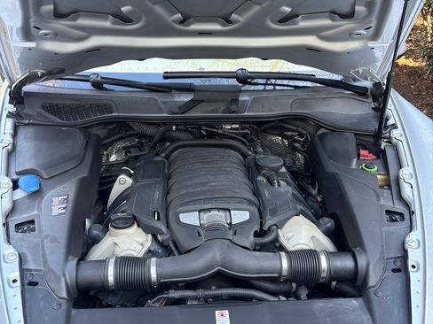 Used 2012 Porsche Cayenne S image 13