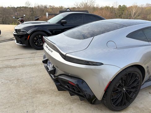 Used 2022 Aston Martin V8 Vantage Coupe image 9