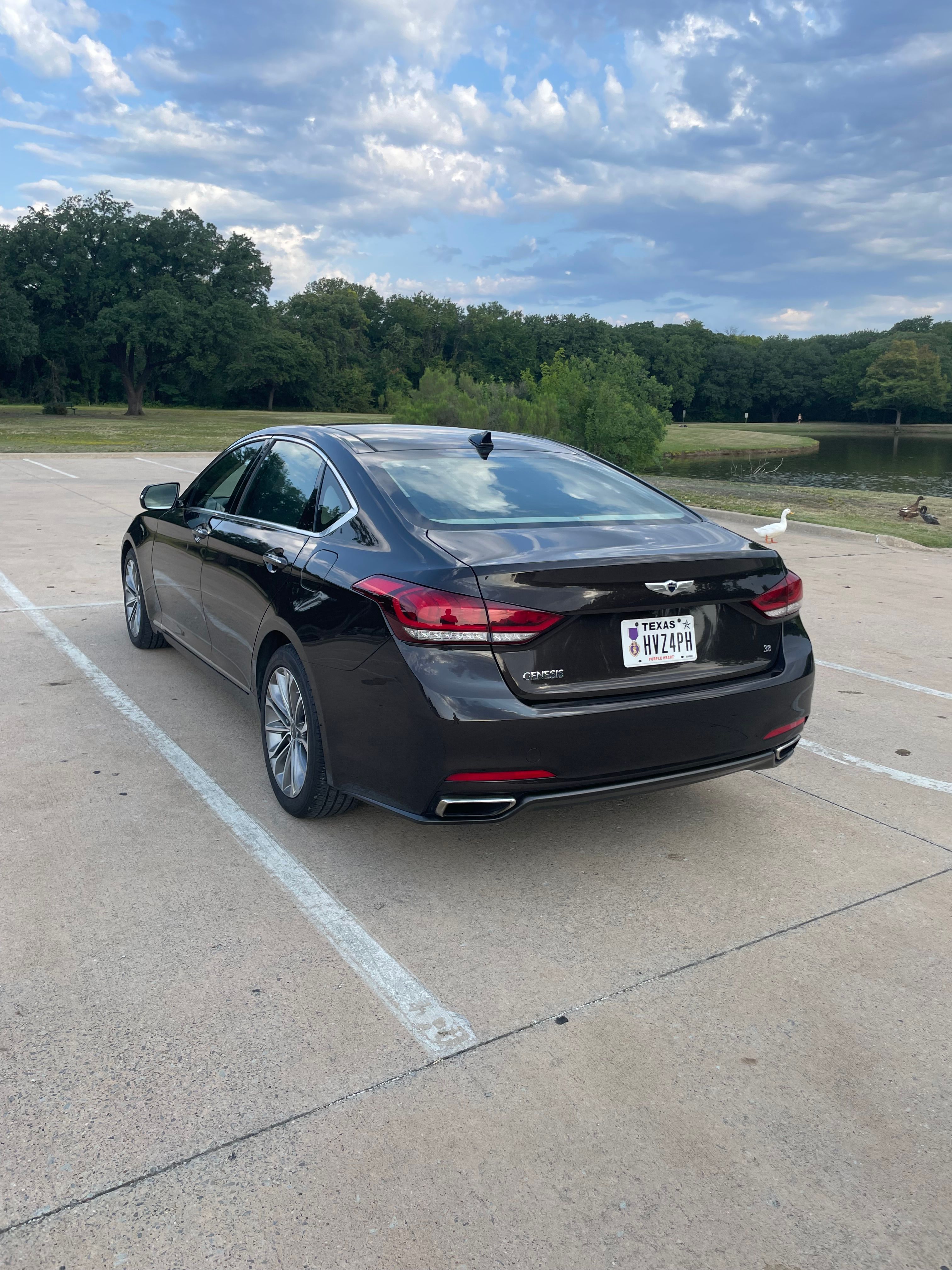 Used 2015 Hyundai Genesis 3.8 w/ Option Group 02 RWD image 8