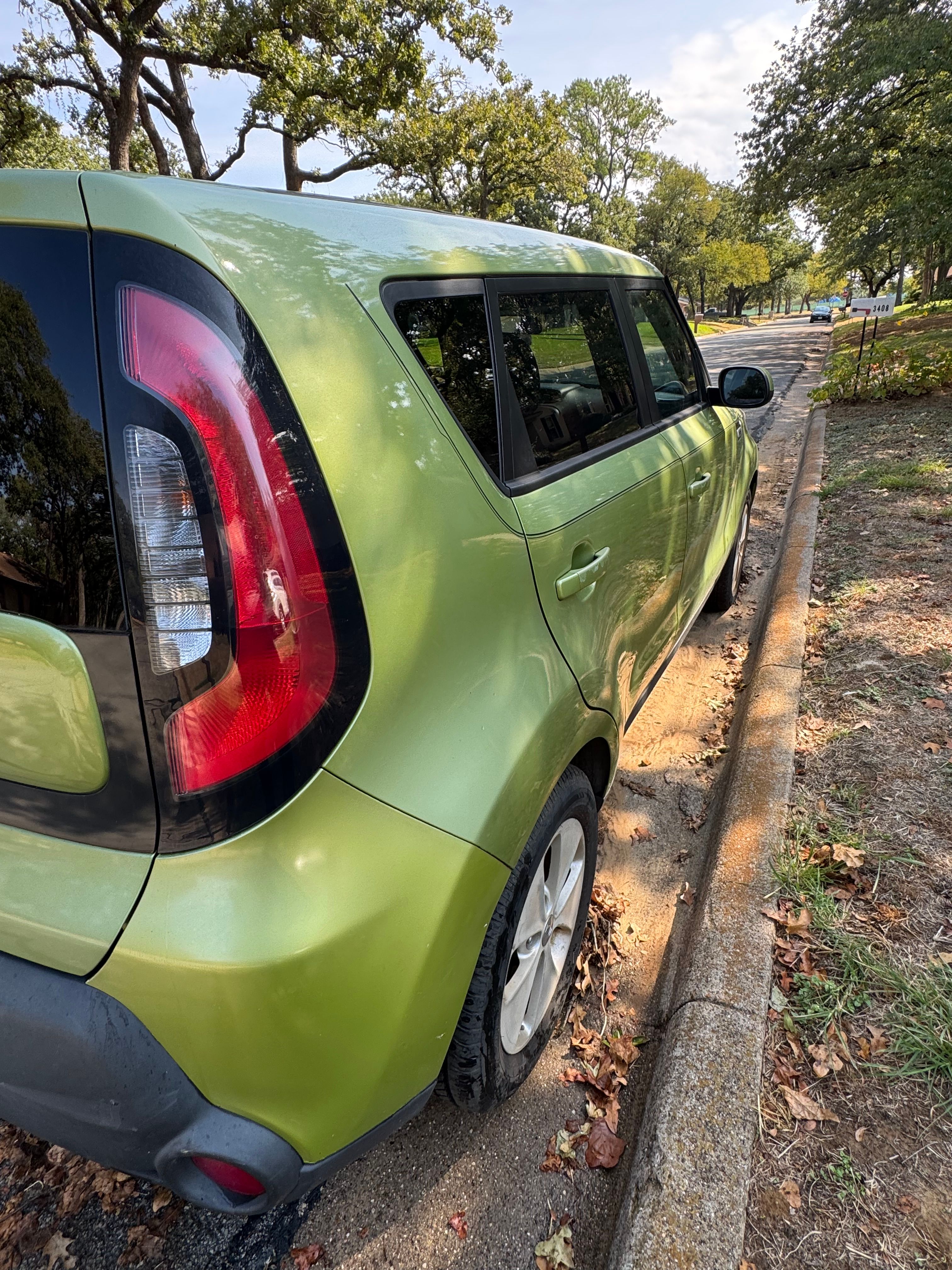 Used 2016 Kia Soul FWD image 13
