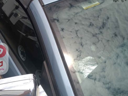 Used 2005 Ford Mustang Deluxe Convertible image 12