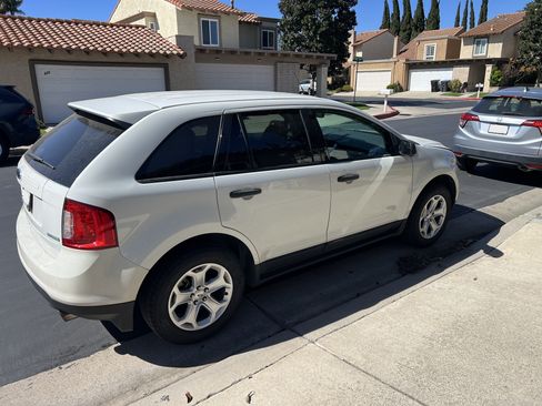 Used 2013 Ford Edge SE image 8