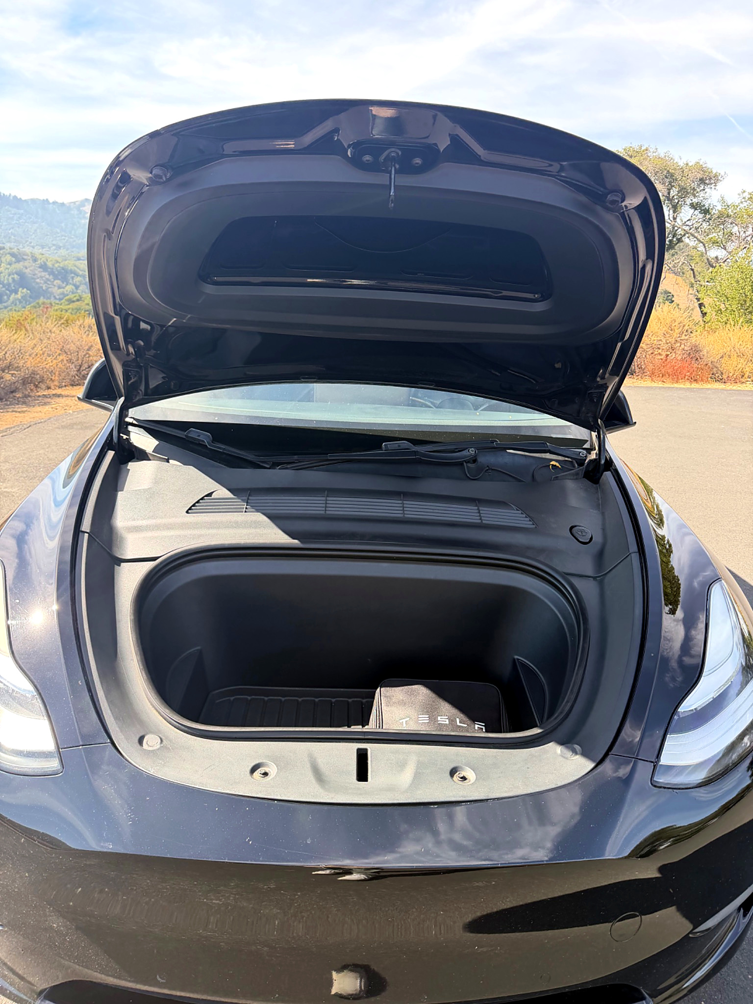 Used 2020 Tesla Model Y Long Range AWD/4WD image 9