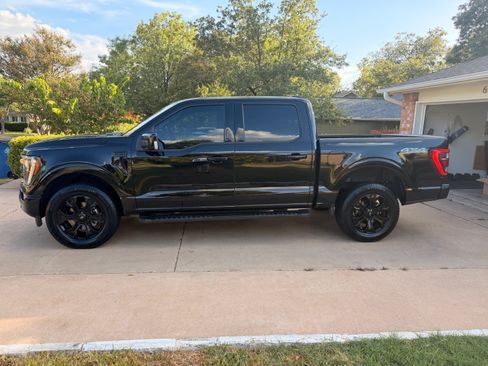 Used 2022 Ford F150 Lariat w/ Equipment Group 502A High AWD/4WD image 2