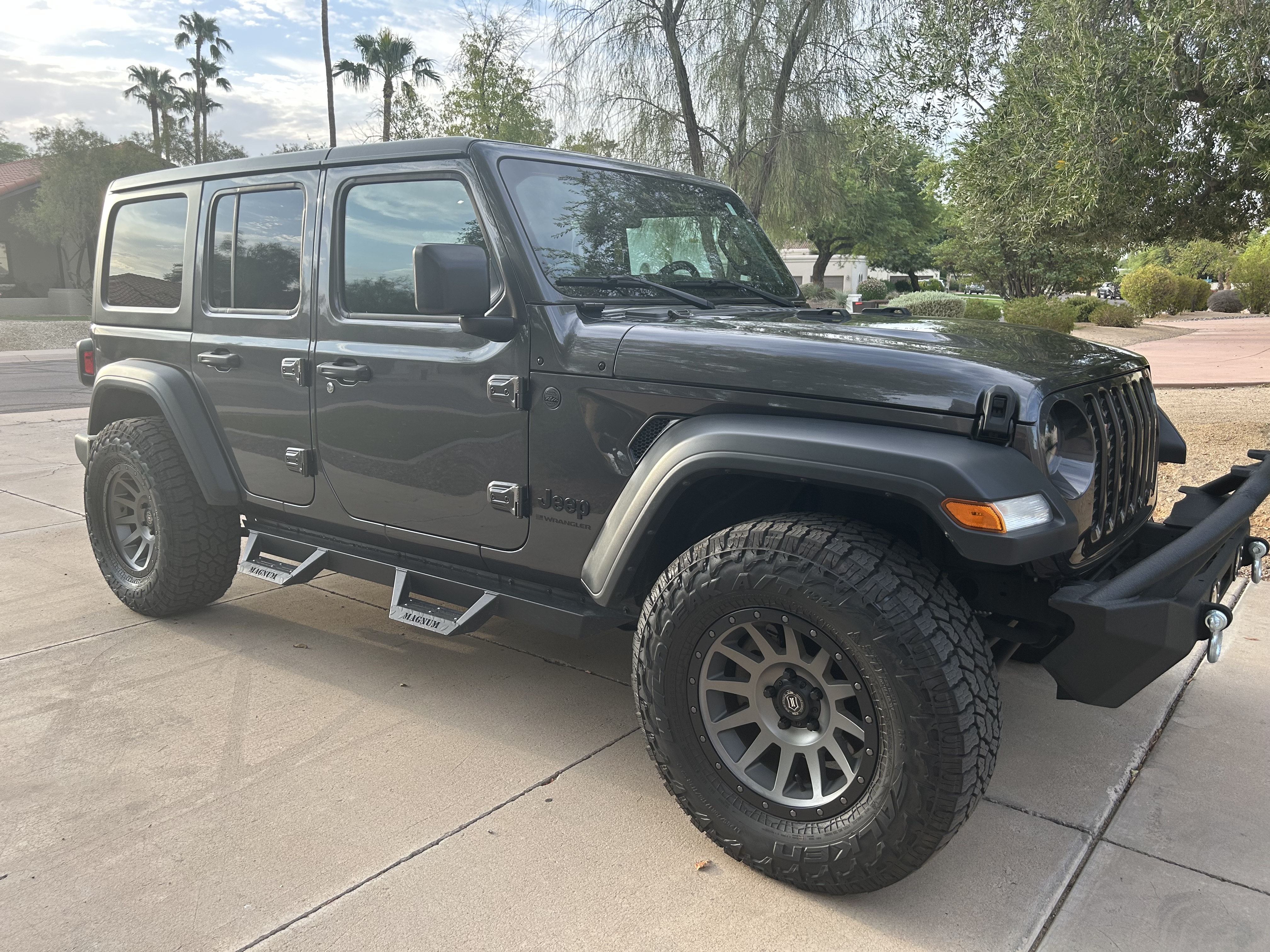 Used 2024 Jeep Wrangler Unlimited Sport AWD/4WD image 18