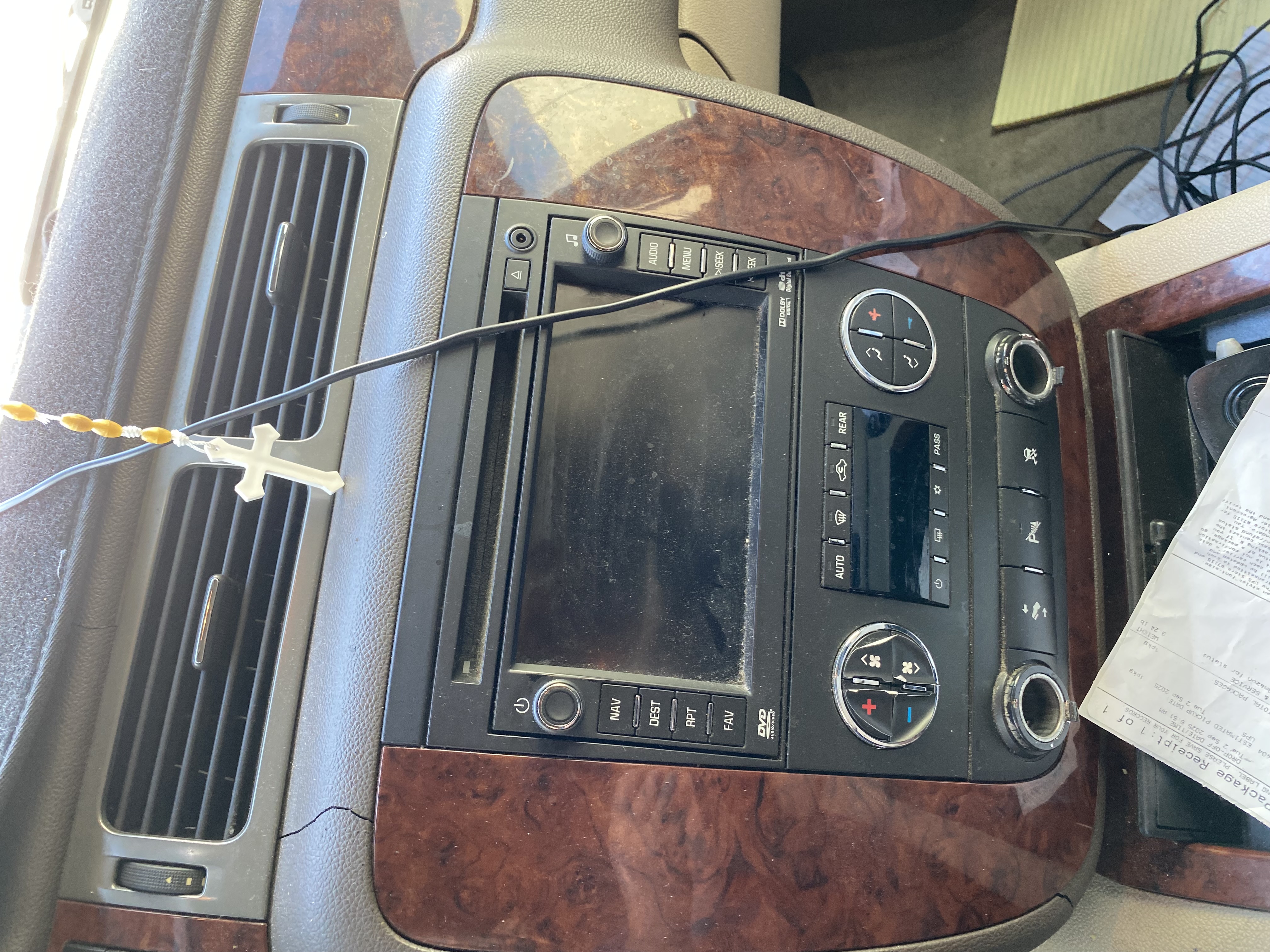 Used 2011 Chevrolet Suburban LTZ AWD/4WD image 5