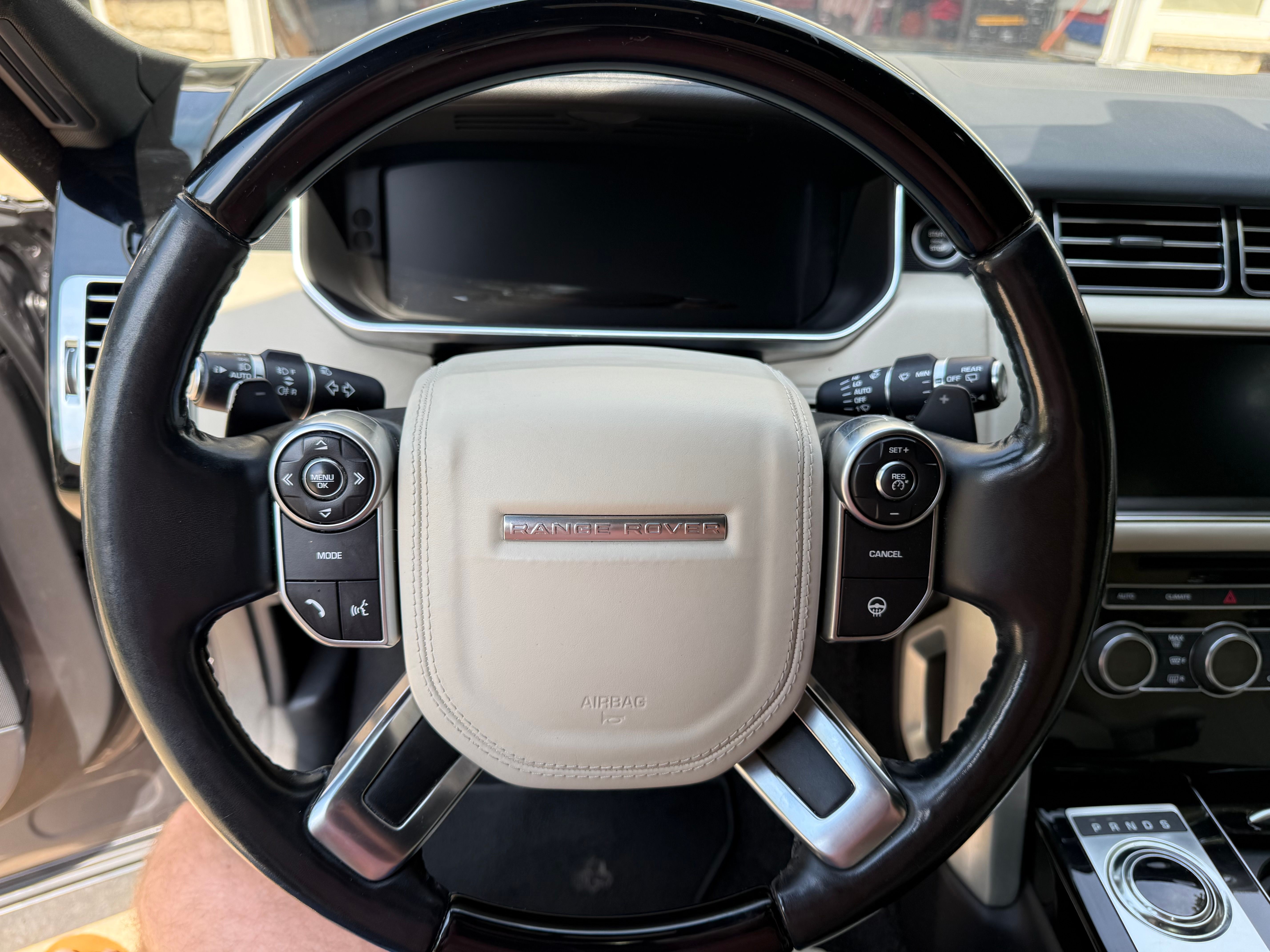 Used 2017 Land Rover Range Rover HSE AWD/4WD image 17