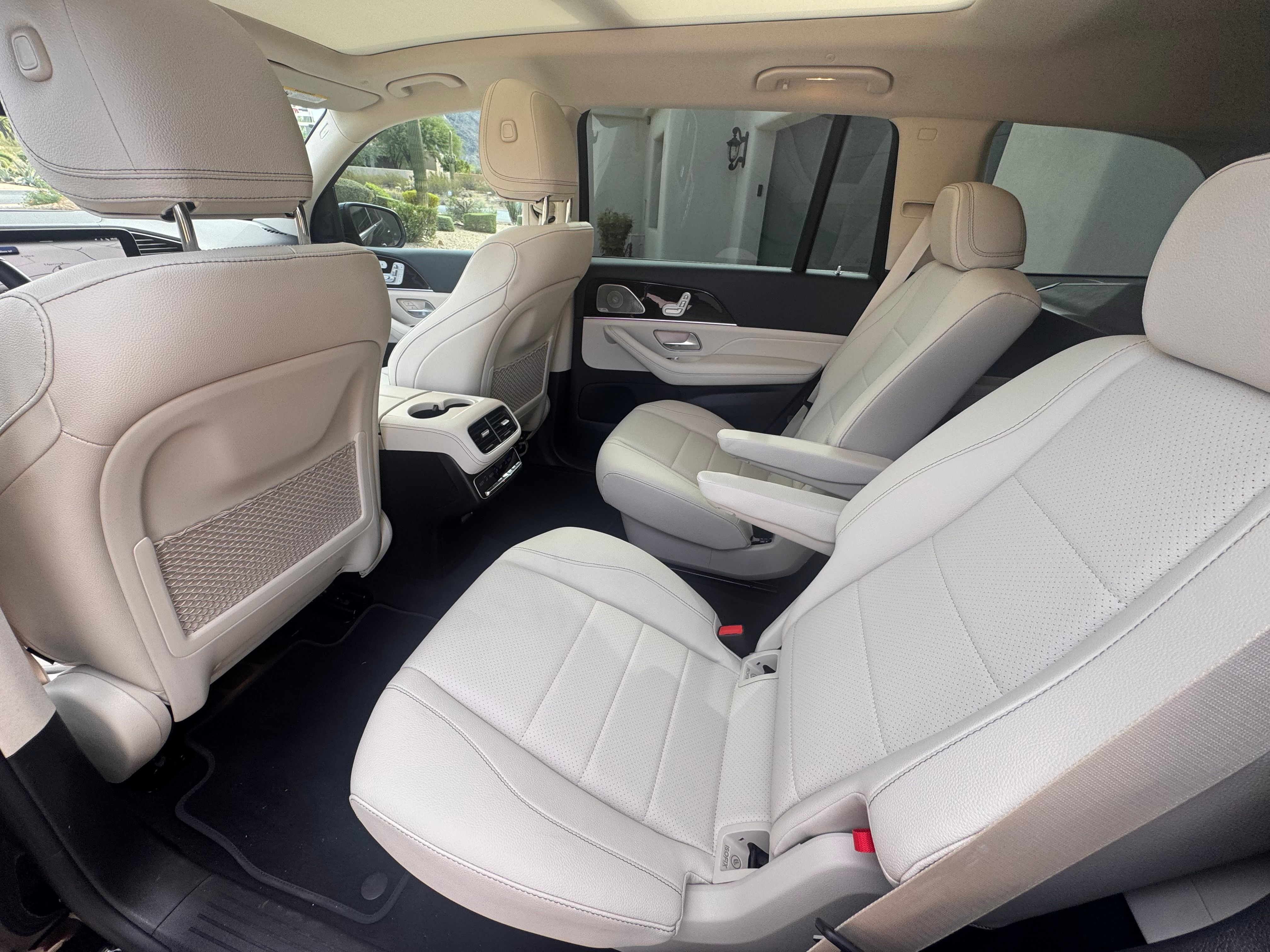 Used 2026 Mercedes-Benz GLS 450 4MATIC image 12