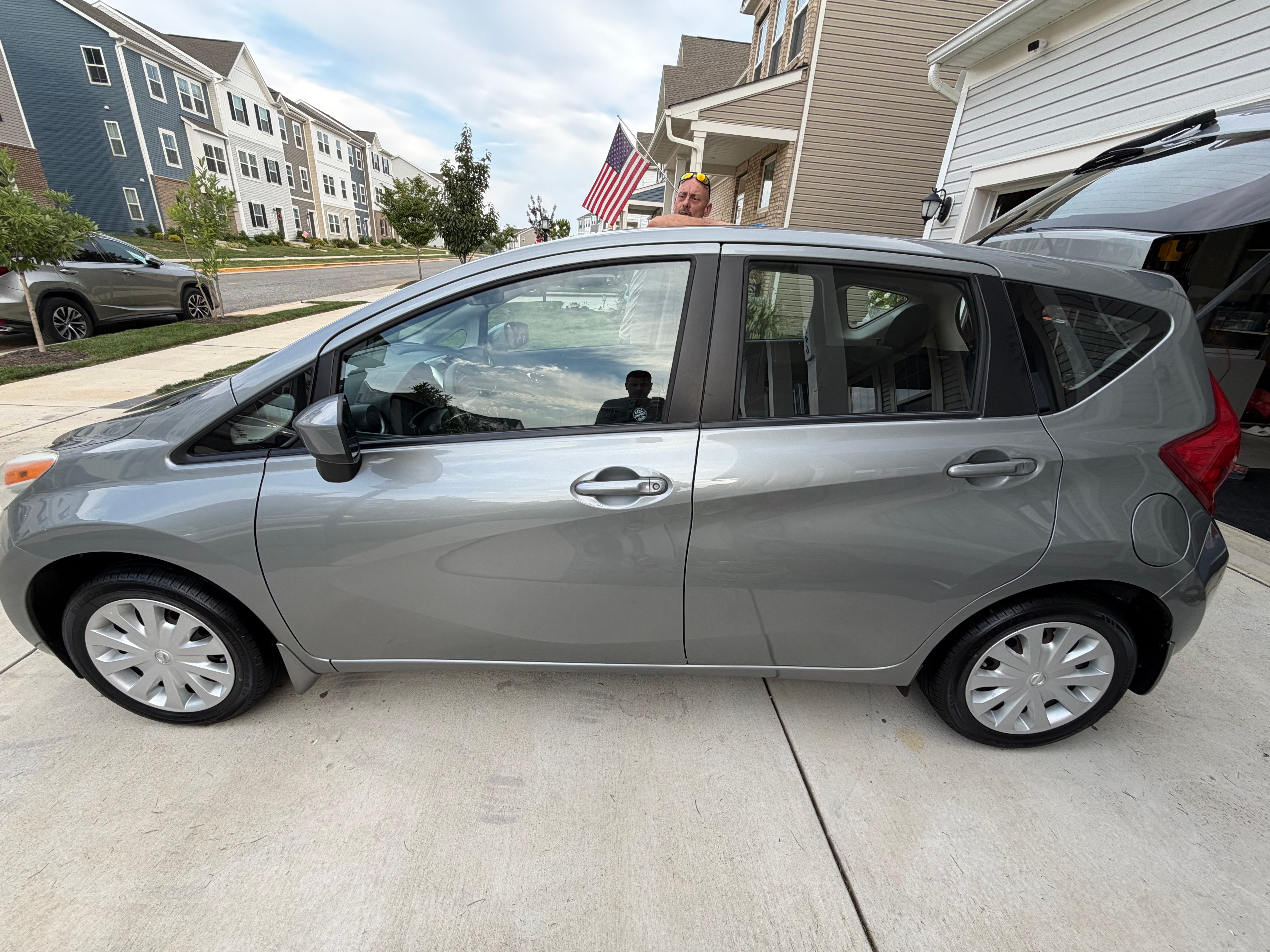 Used 2015 Nissan Versa Note SV FWD image 5
