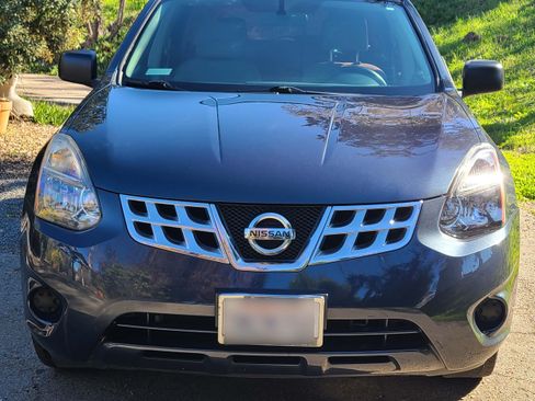 Used 2015 Nissan Rogue S image 5