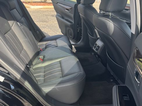 Used 2016 Lexus ES 350 w/ Ultra Luxury Package image 15