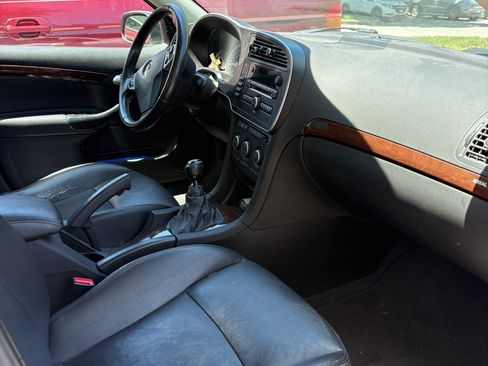 Used 2008 Saab 9-3 2.0T w/ Cold Weather Package FWD image 8