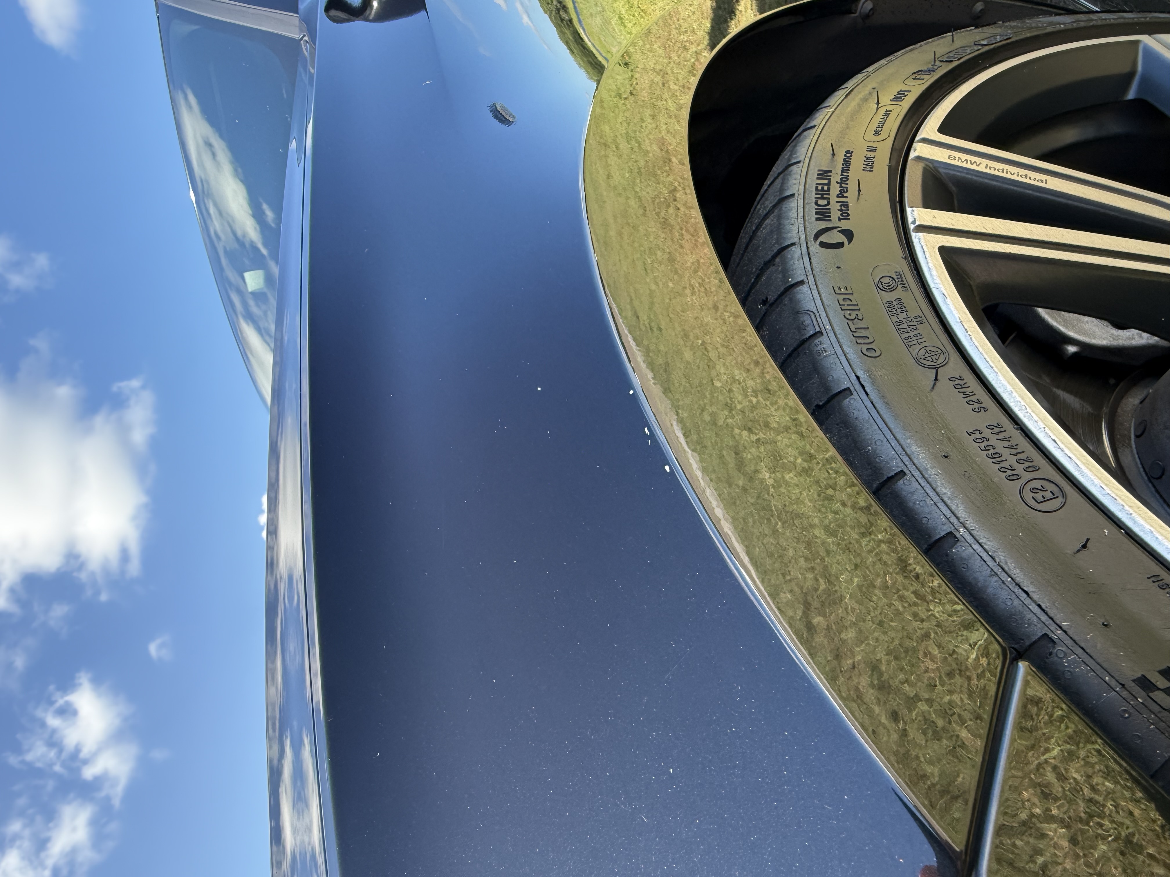 Used 2020 BMW 330i Sedan w/ M Sport Package RWD image 14