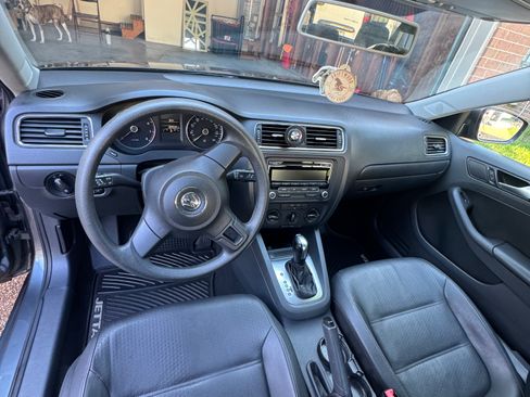 Used 2014 Volkswagen Jetta SE FWD image 11
