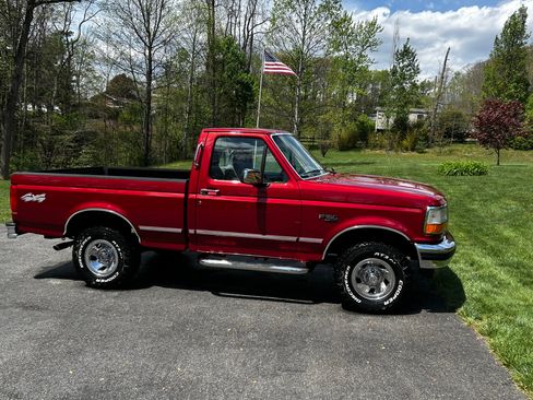 Used 1996 Ford F150 4x4 Regular Cab image 1