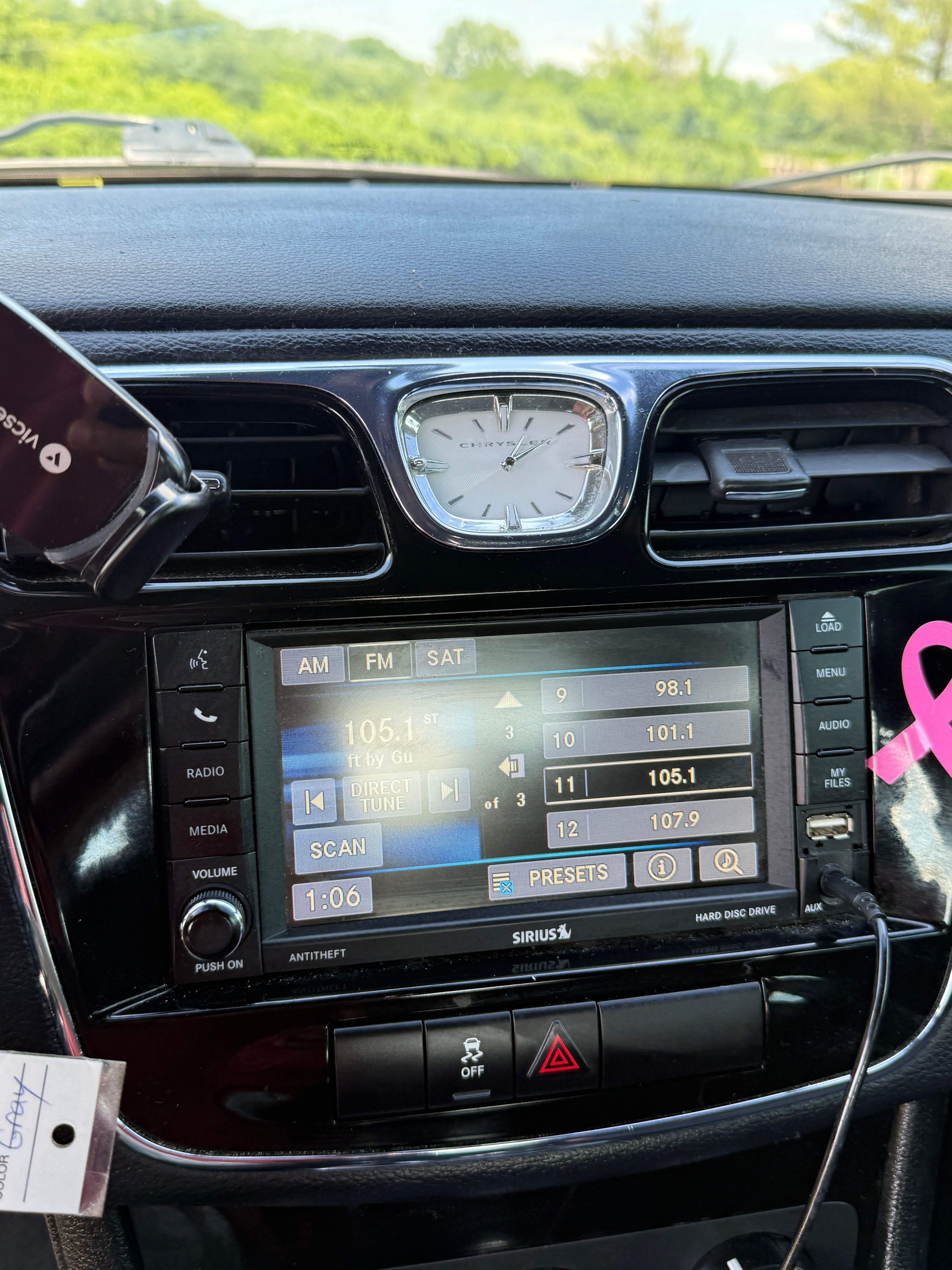 Used 2013 Chrysler 200 Touring FWD image 10
